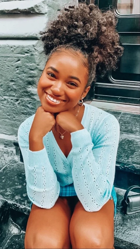 Preppy PFP Black Girl